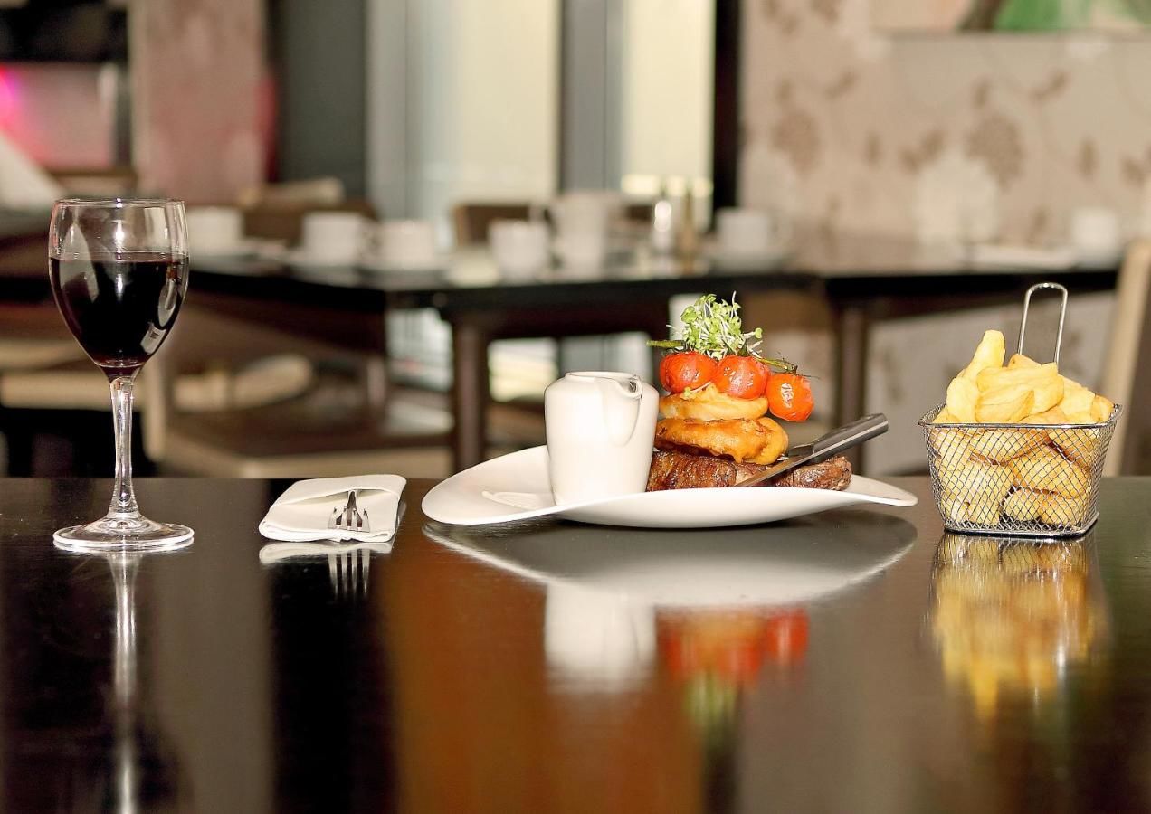 Отель The Fitzwilton Hotel Уотерфорд